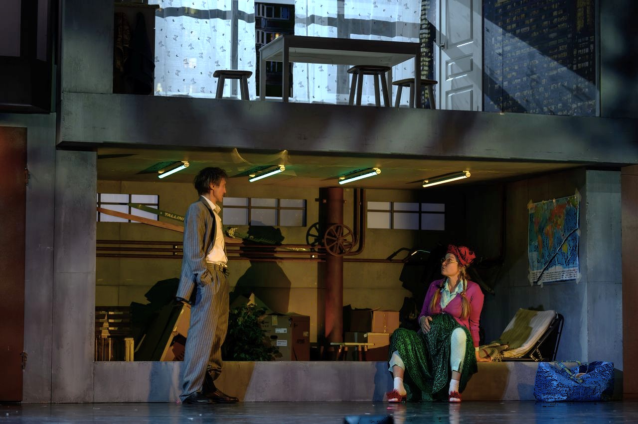 Жил. Был. Дом.